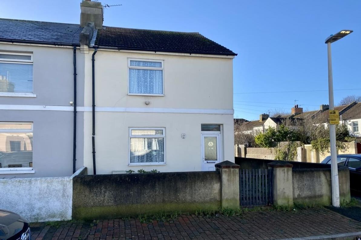Sandwich Street, photo from Zoopla