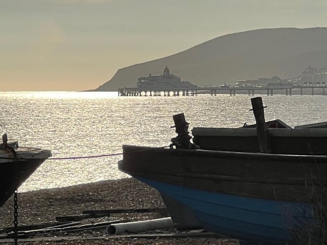 East of Eastbourne Pier by Carol Kircher. SUS-220216-104608001