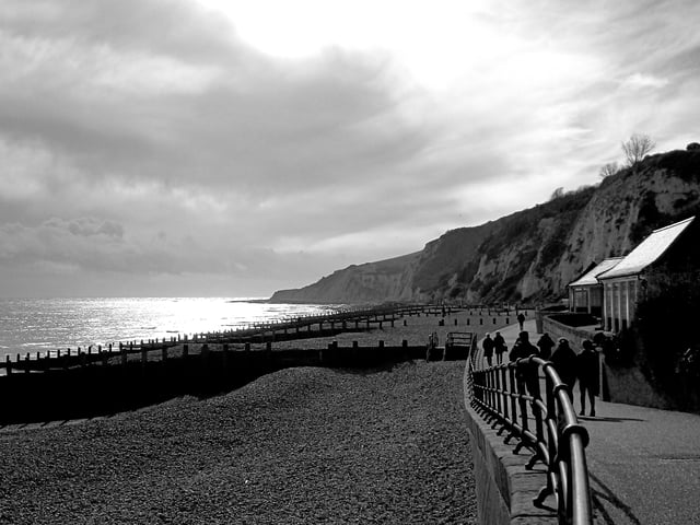 Holywell in monochrome, by Tracy Owen, taken with a Samsung Galaxy a32 5g mobile phone. SUS-220216-104751001