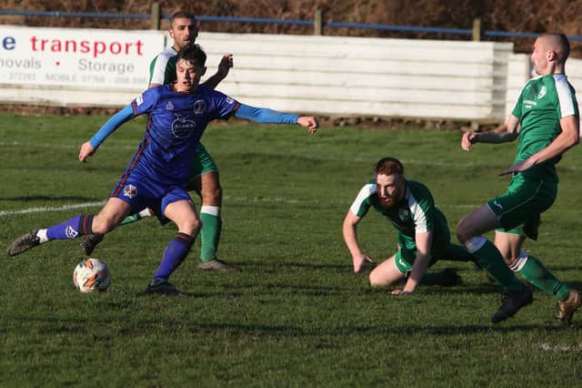 Greg Ford about to get a shot away for Hawick Royal Albert versus Thornton Hibs on Saturday (Pic: Steve Cox)