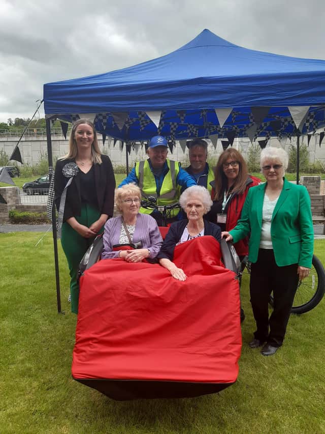 Braw Lass Abbie Hood with two ladies from Glenfield Court, Christine Bell, Judith Cleghorn and the CWA pilots.