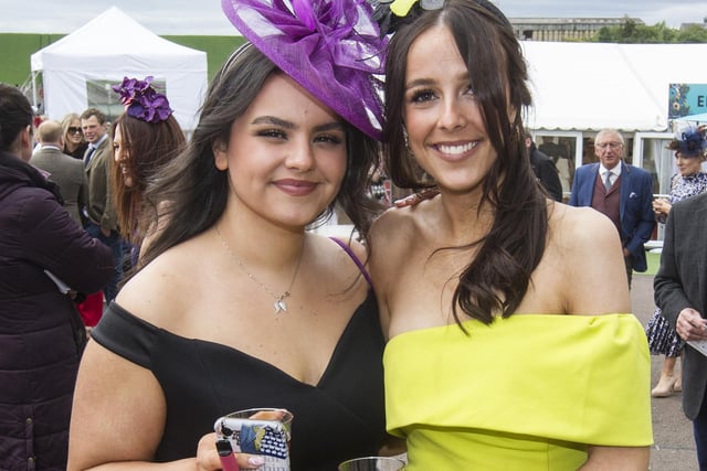 Sophie Angus and Amy Alkoury at Kelso Races' 2022 ladies' day