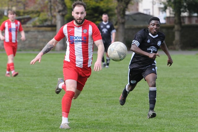 Kelso Thistle in possession during their 4-2 loss to Gala Hotspur at Galashiels Public Park on Saturday in the Border Amateur Football Association's B division (Photo: Grant Kinghorn)