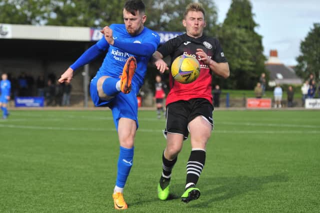 Gala Fairydean Rovers on the defensive against Bo'ness United at the weekend (Pic: Alan Murray)