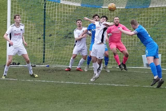 Vale of Leithen on the defensive during their 10-2 loss at Musselburgh Athletic on Saturday (Photo: David Wilson)