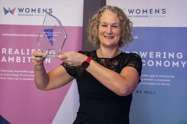 Anna White with her award. Photo: Phil Wilkinson.
