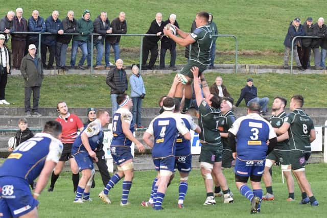 Hawick win ball at lineout