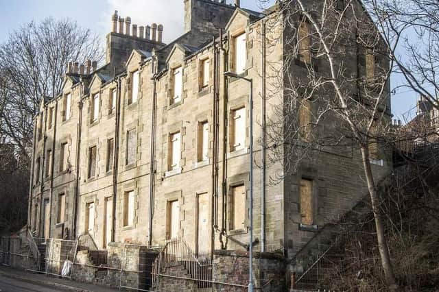 The block of homes at Kirk Brae are to be refurbished.