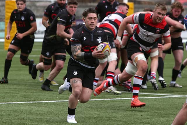 Try-scorer Rory Brand on the ball for Southern Knights versus Stirling Wolves on Saturday (Pic: Steve Cox)