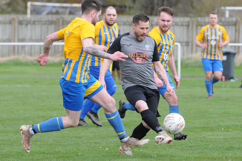 David Deans in possession during Selkirk Victoria's 4-2 win at home at Yarrow Park to Lauder on Saturday in the Border Amateur Football Association's B division (Photo: Grant Kinghorn)
