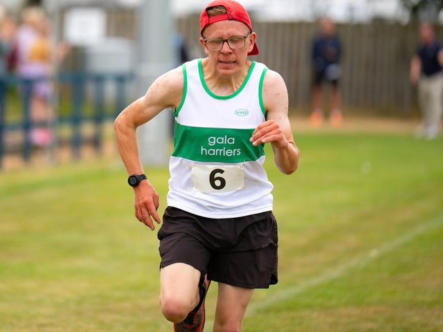 Sam Robertson finished tenth in Saturday’s 2026 Lee Pen hill-race at Innerleithen (Photo: Magdalena Banka)