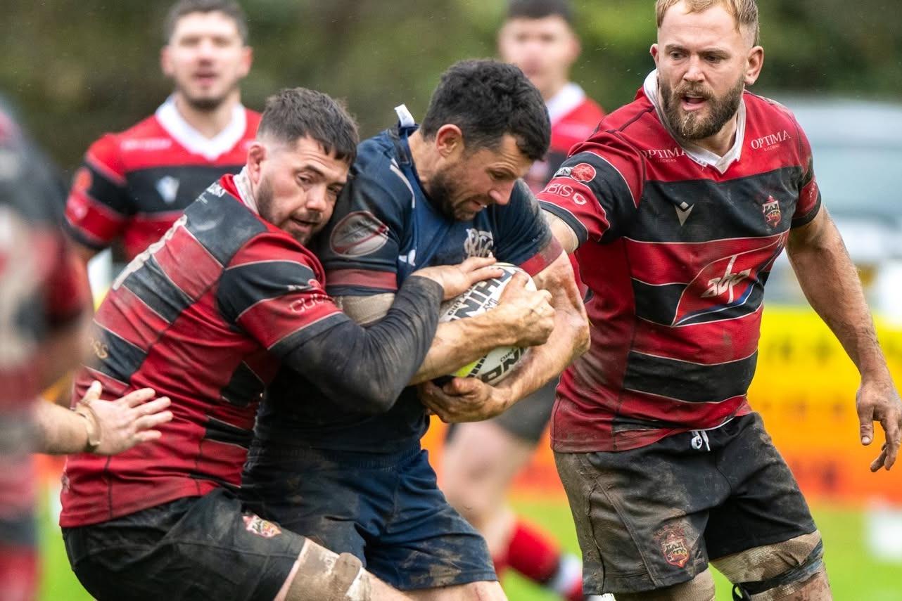 Ross Nixon in possession for Selkirk during their 29-12 loss at home to Stirling County at Philiphaugh on Saturday (Photo: Bryan Robertson)