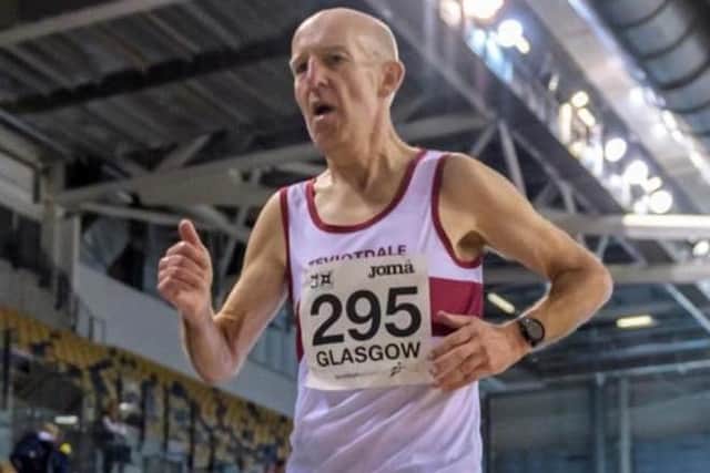 Alastair Walker en route to a new world record in Glasgow on Sunday (Photo: Bobby Gavin/Scottish Athletics)