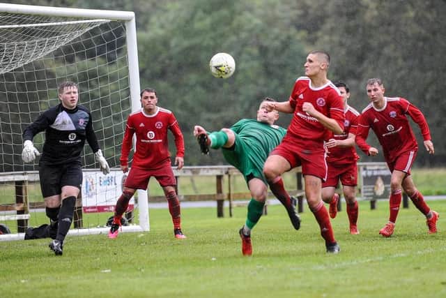 Peebles Rovers on the defensive against Edinburgh South (Pic: Kenny and Joshua Holt)