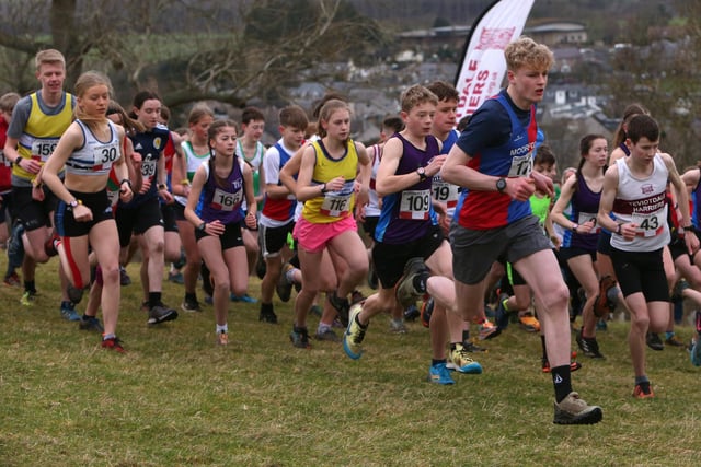 Junior runners setting off at Denholm on Sunday
