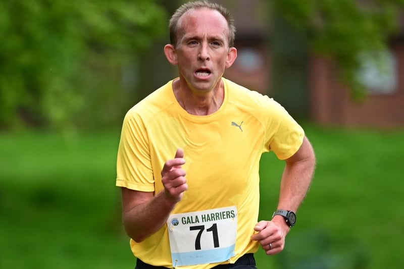 Tim Darlow clocked the fastest actual time of 38:59 at Gala Harriers' 10km Hollybush race on Friday, adjusted to 1:01:39
