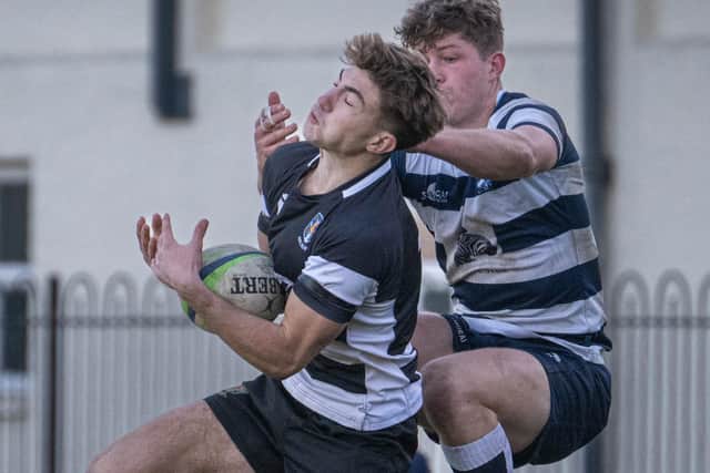 Kelso and Heriot's Blues challenging for an aerial ball during the Borderers' 32--31 away win on Saturday at Edinburgh's Goldenacre playing fields (Photo: Jonathan Cruickshank)