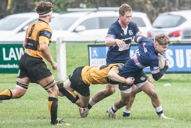 Keiran Clark for Selkirk, supported by Andrew Grant-Suttie, playing against Currie Chieftains (Photo: Bill McBurnie)