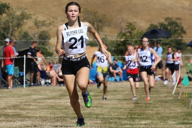 Jedburgh's Jess Knox won the 400m youth race in a time of 52.27 seconds