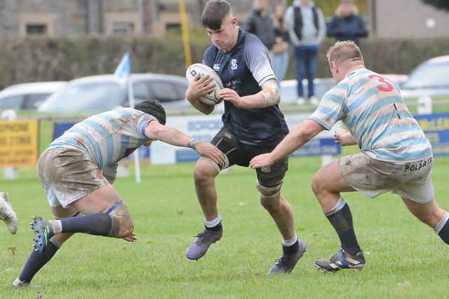 Ruaridh Murray on the attack for Selkirk during their 32-25 loss at home to Edinburgh Academical on Saturday (Photo: Grant Kinghorn)