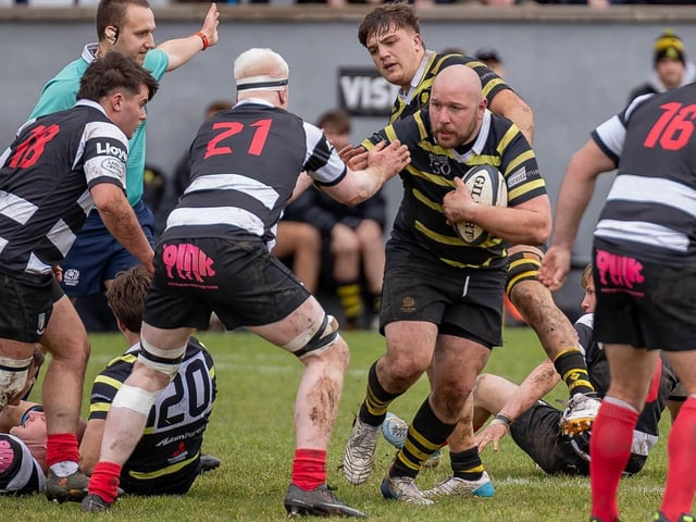 Zen Szwagrzak on the ball for Melrose, with Euan Thompson and Ryan Wilson challenging, as they lost 39-22 away to Kelso at Poynder Park on Saturday (Photo: Andy McLean)