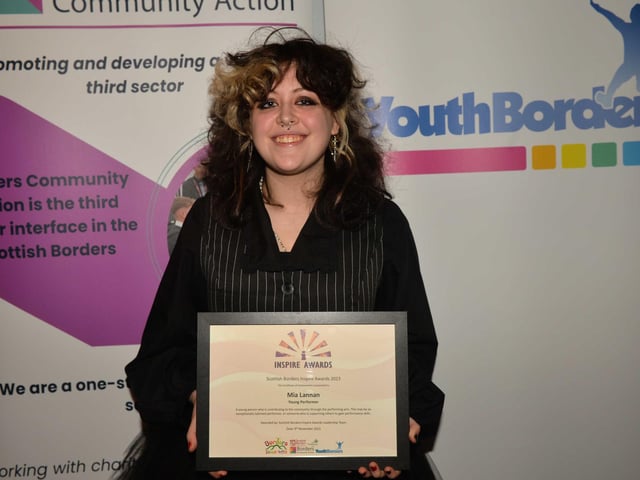 Young Performer - Mia Lannan.