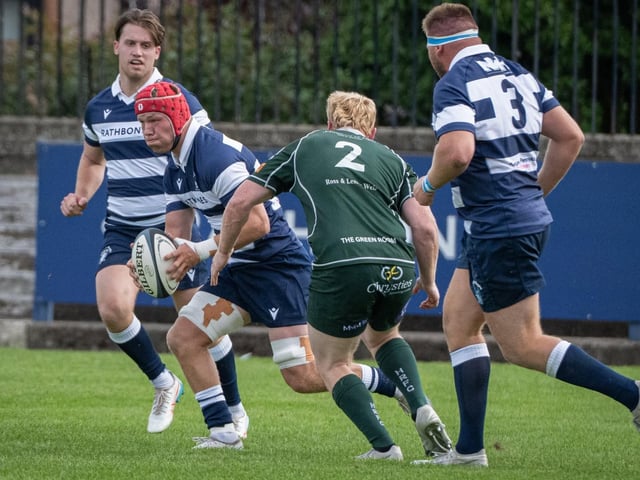 Heriot’s in possession, with Fraser Renwick challenging, during their 80-13 win at home to Hawick in Edinburgh on Saturday (Photo: Jonathan Cruickshank)