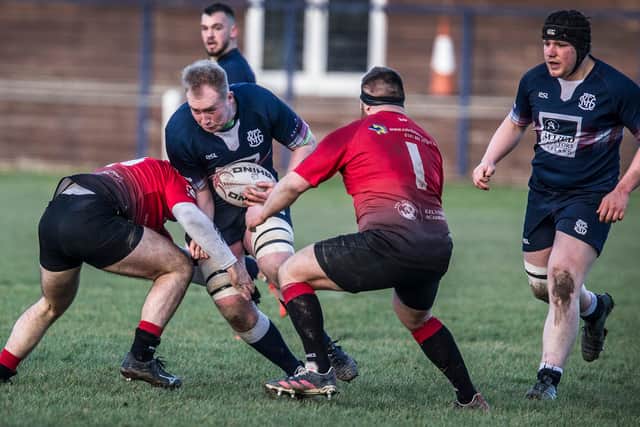 Selkirk's Thomas Brown trying to find a way through Glasgow Hawks' defence (Photo: Bill McBurnie)