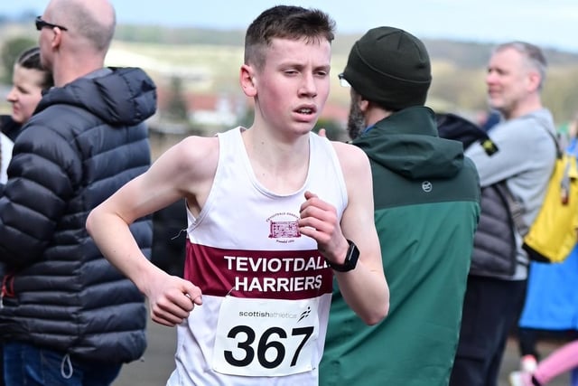Teviotdale Harrier Irvine Welsh clocked 17:13 in the under-17 boys' race at East Fortune, placing 27th