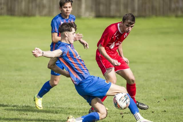 Harry Fowler on the ball for Hawick Royal Albert against Dalkeith Thistle on Saturday (Photo: Bill McBurnie)