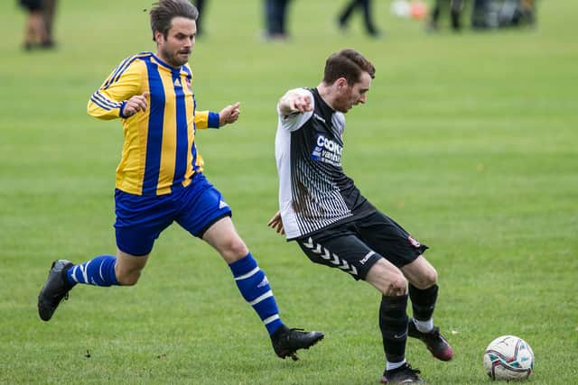 Ewan Hutchinson on the ball for Kelso Thistle against Highfields United (Photo: Bill McBurnie)