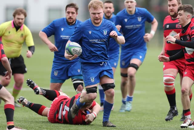 Ryan Ali on the ball during Hawick Linden's 38-14 win at home to Duns at the town's Volunteer Park in round one of Scottish rugby's national shield on Saturday (Photo: Brian Sutherland)