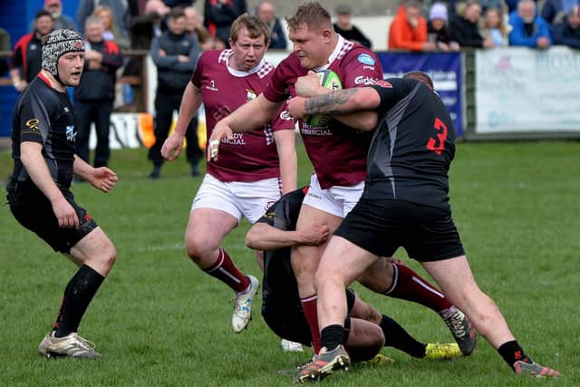 Gala's Marius Tamosaitis on the charge, with Euan Dods in support, against Biggar No 3 Paul Davidson (Photo: Alwyn Johnston)