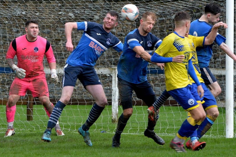 Goalkeeper Ryan Gordon in action during Vale of Leithen's 8-0 loss at home to Dunipace at Victoria Park on Saturday in the East of Scotland Football League's first division (Photo: Alwyn Johnston)
