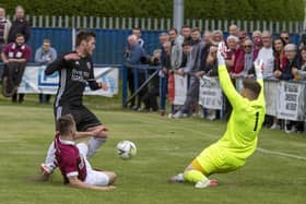 Marc Berry is thwarted by Linlithgow keeper Lewis McMinn (Pics by Thomas Brown)