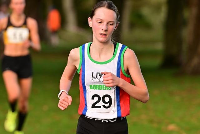 Gala Harriers under-15 Ava Richardson was first in her age bracket in 17:53 at Scottish Athletics' east district cross-country league meeting at Kirkcaldy on Saturday