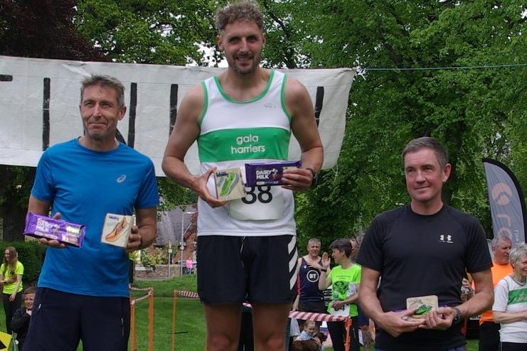 2023 St Boswells Wobbly Trail Race winner Bruce Ronaldson with runner-up Alex Allardyce and third-placed Michael McGovern