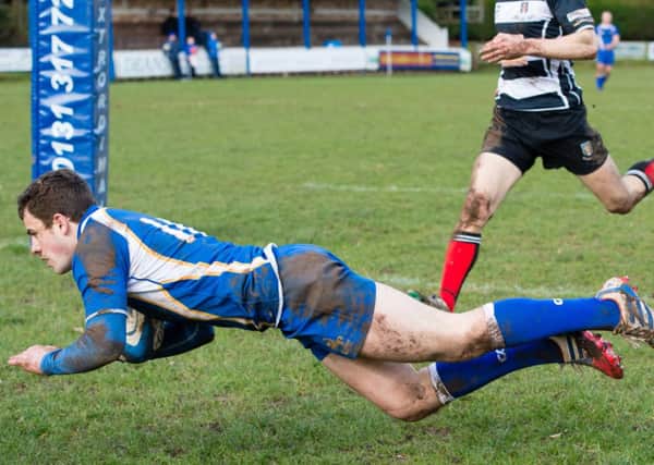 Chris Laidlaw flies in for Jed's second try in an entertaining Border League tussle