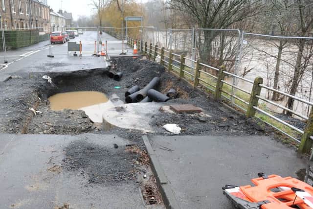 Mansfield Road closed off due to a large hole