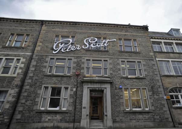 A road closure will be required to allow machinery to be removed from the old Peter Scott knitwear factory in Hawick next week.