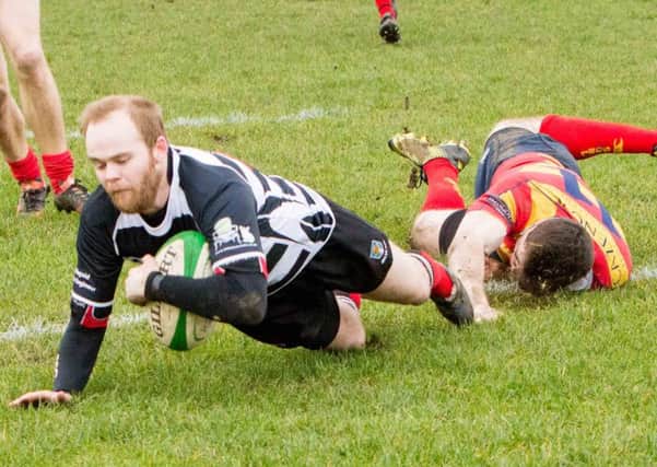 Greg Ponton crosses the line for a try for Kelso (picture by Gavin Horsburgh)