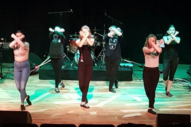 Ward School of Irish Dancing will take part in a joint show with Selkirk band Dere Street.