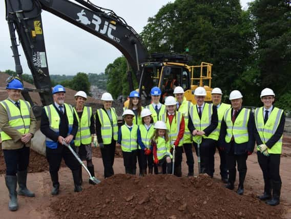 John Swinney with the dig party, which includes local school pupils, council leader Shona Haslam and local councillors.