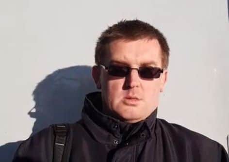 Peter Mulvey is filmed by Wolfpack UK. screengrab
