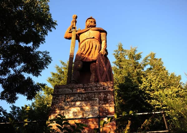 Wallace statue at Scott's View.
