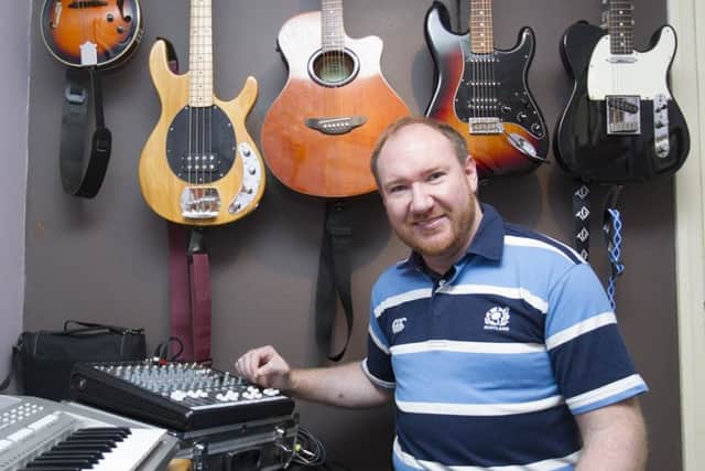Kelso musician Gary Cleghorn is releasing a single in aid of the My Name5 Doddie Foundation.