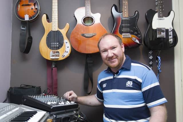 Kelso musician Gary Cleghorn is releasing a single in aid of the My Name5 Doddie Foundation.