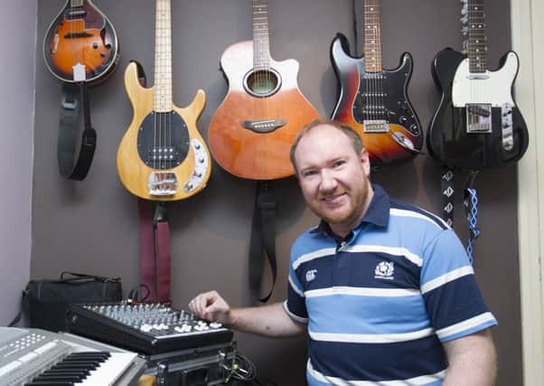 Kelso musician Gary Cleghorn is releasing a single in aid of the My Name5 Doddie Foundation.