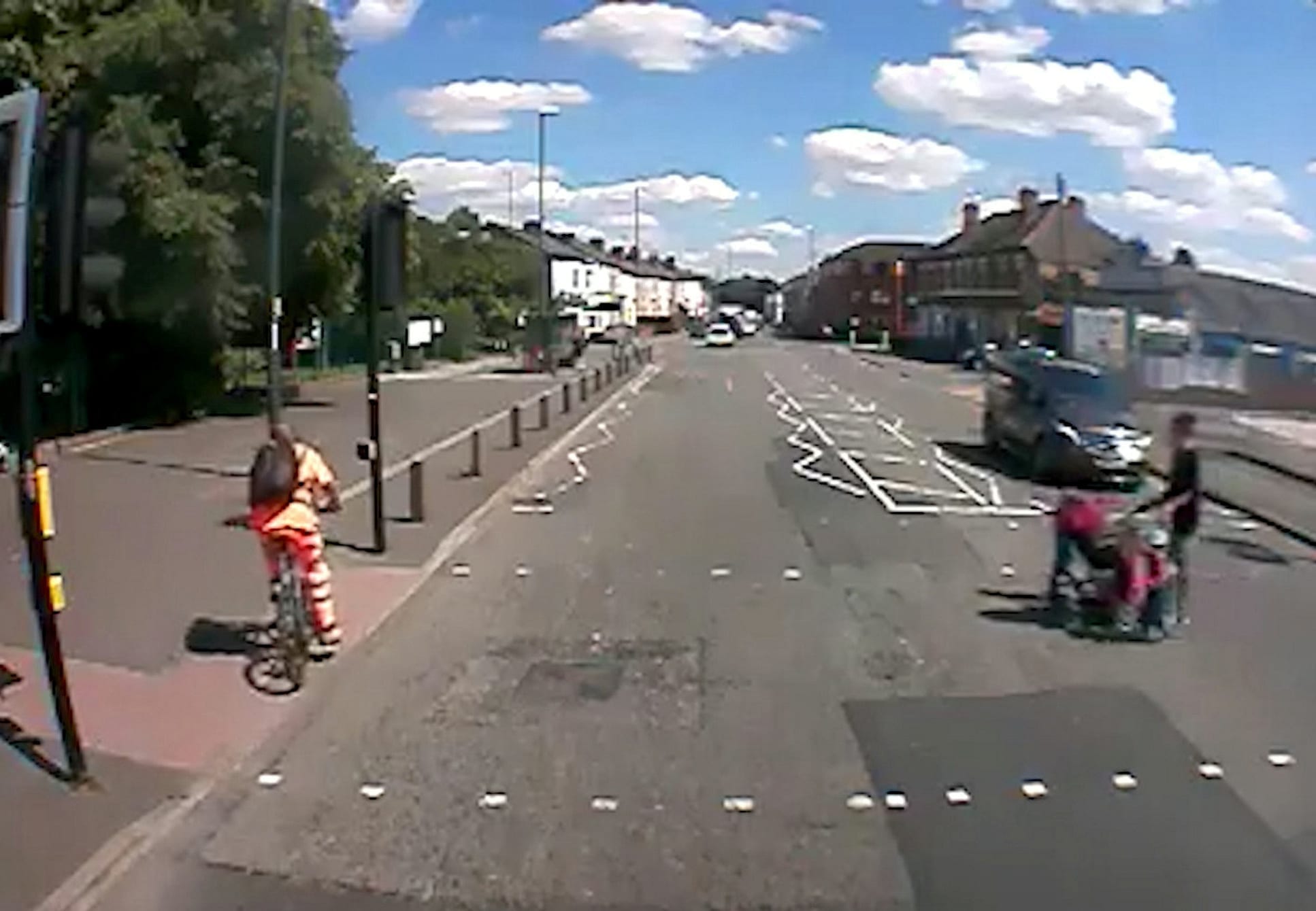 Dashcam footage shows cyclist running a red light - then crashing into ...